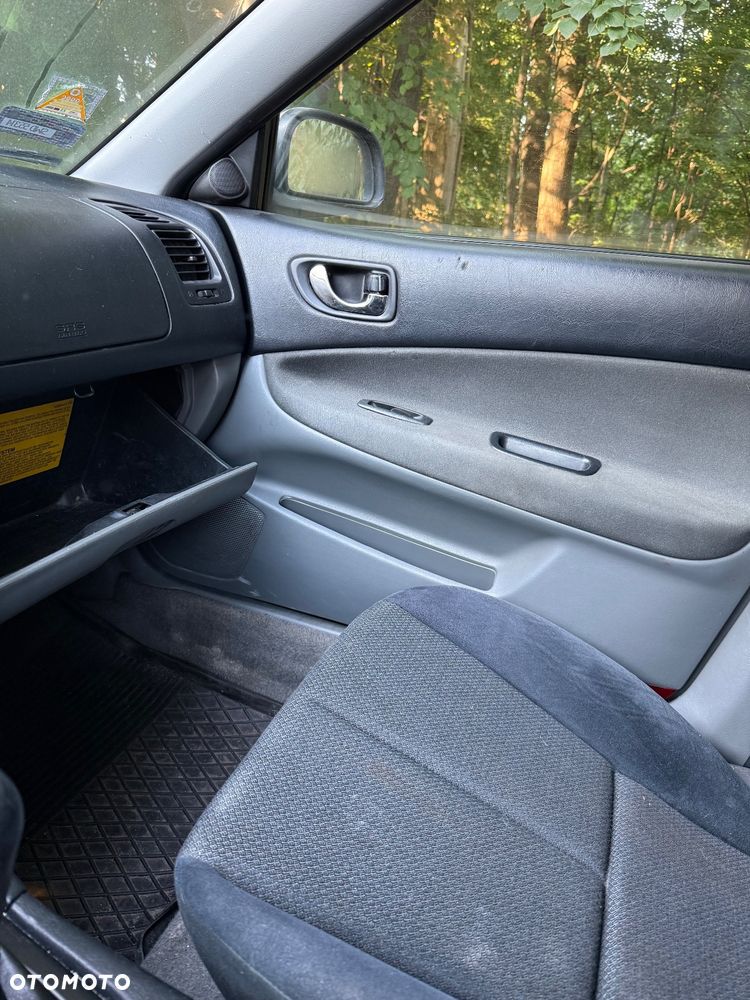 Mitsubishi Galant VIII Kombi na części - 11