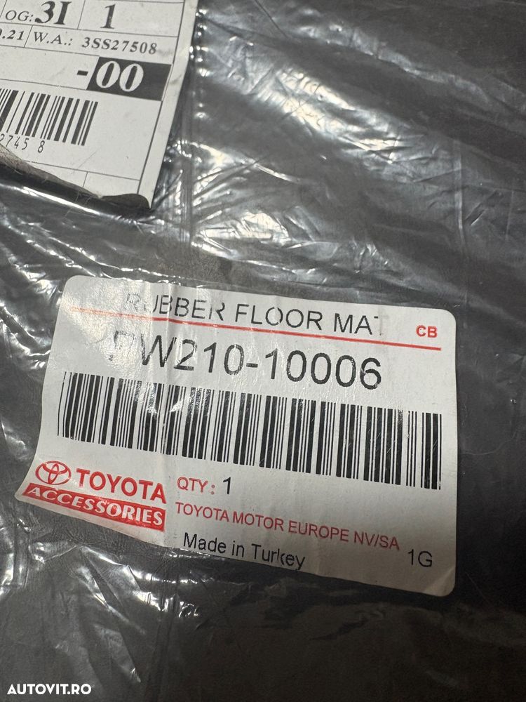 Covoras original TOYOTA C-HR (model 2021-prezent) - 4