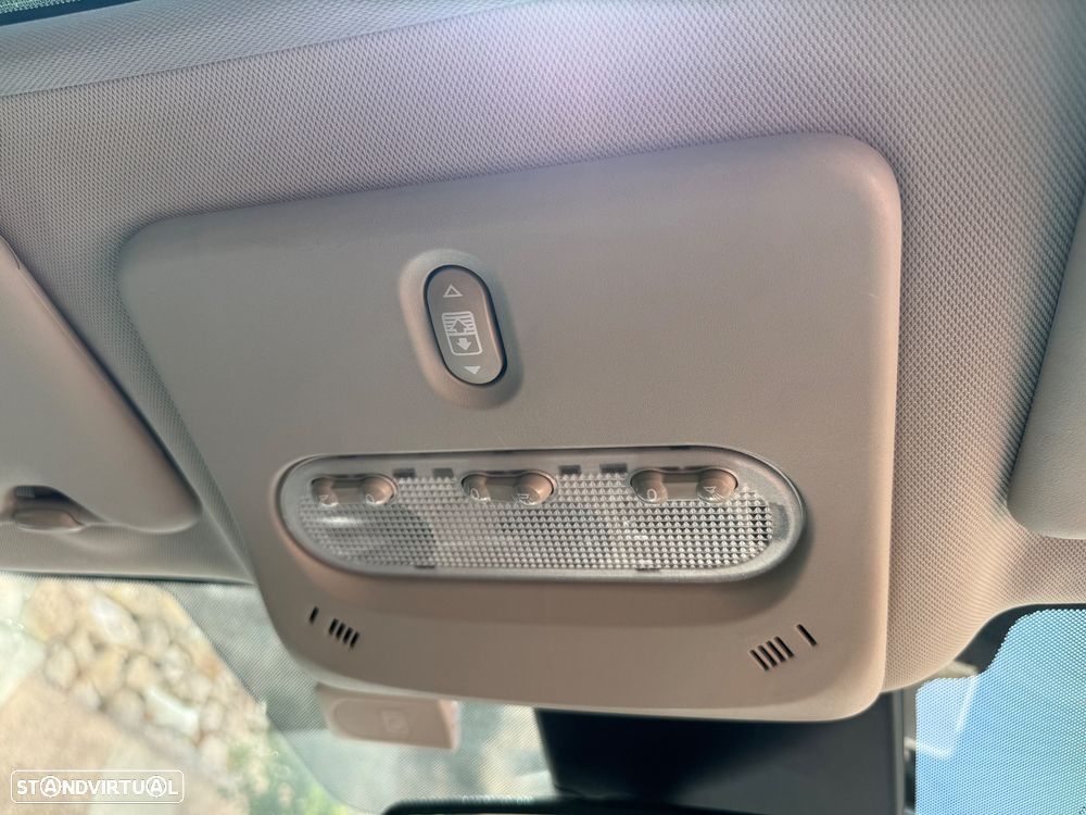 Nissan Qashqai 1.5 dCi N-Connecta - 9