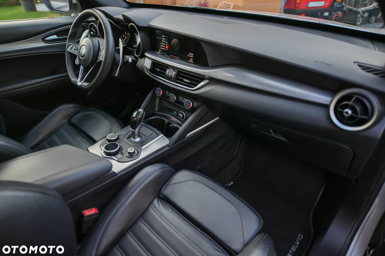 Alfa Romeo Stelvio 2.0 Turbo Veloce TI Q4 - 22