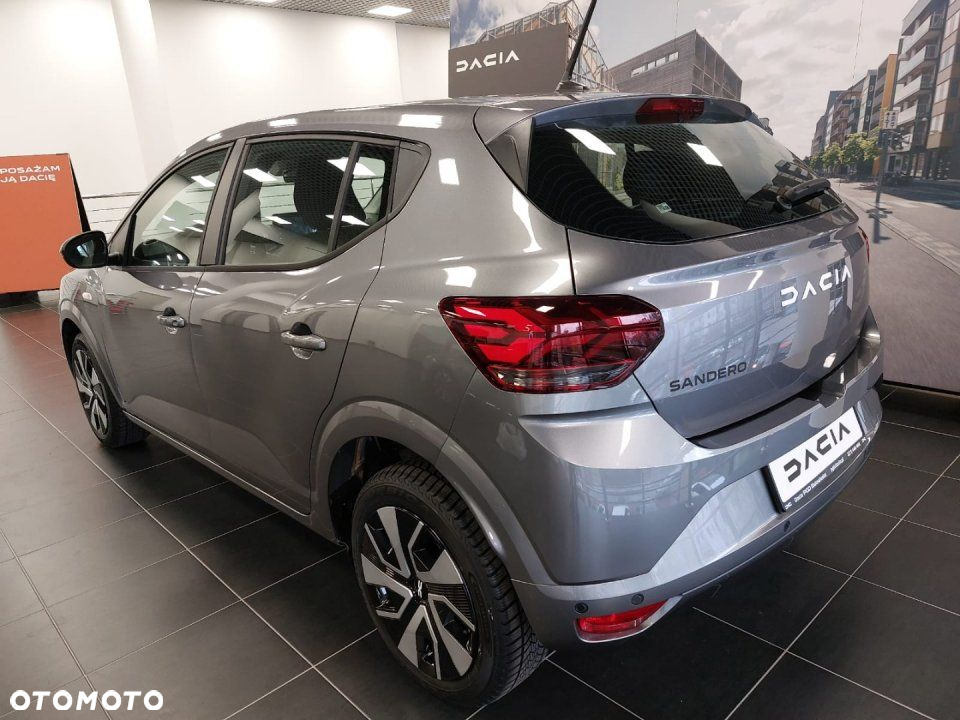 Dacia Sandero - 3