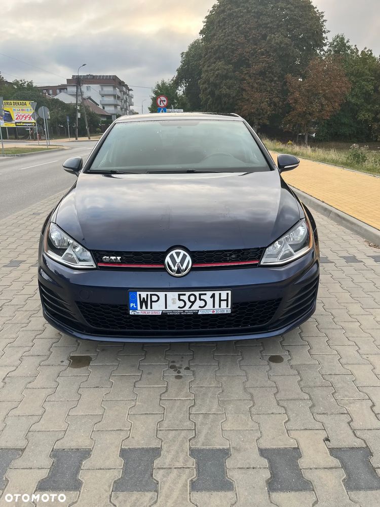 Volkswagen Golf 2.0 TSI BMT GTI DSG - 2