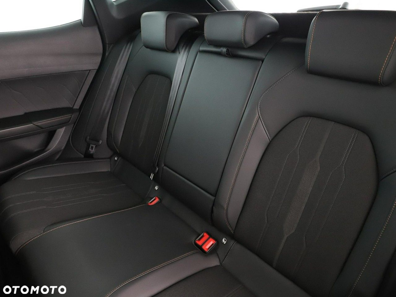 Cupra Formentor VZ 1.4 e-Hybrid DSG - 17