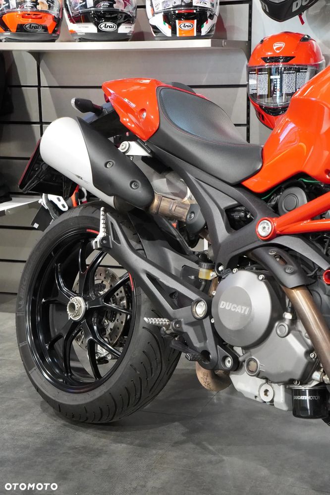 Ducati Monster - 8