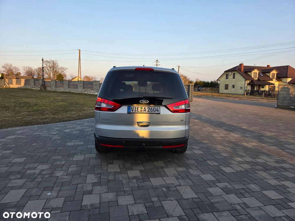 Ford Galaxy 2.2 TDCi DPF Titanium - 15
