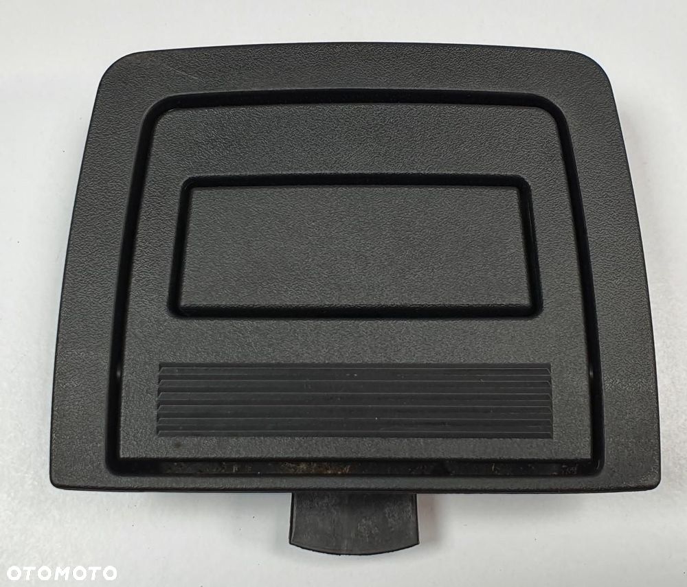 KLAMKA PODŁOGI BAGAŻNIKA MERCEDES W169 W245 - 1