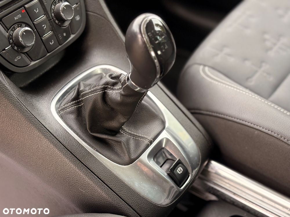 Opel Meriva 1.4 T Cosmo - 16