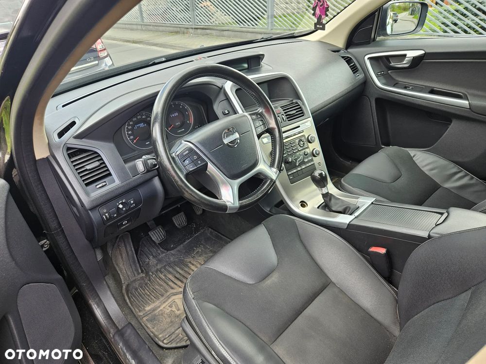 Volvo XC 60 - 8