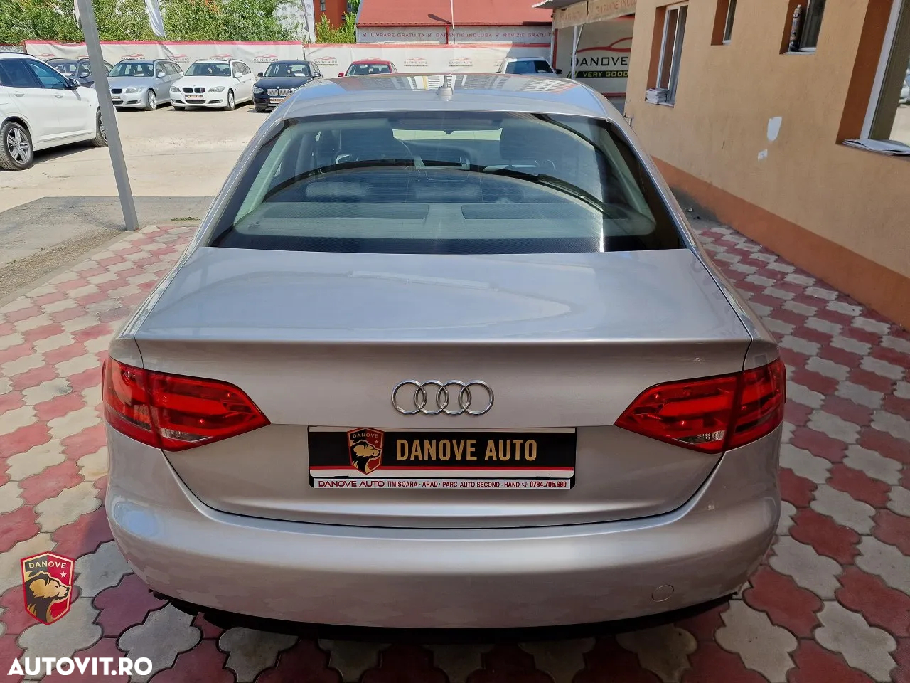 Audi A4 2.0 TDI B8 Quattro - 10
