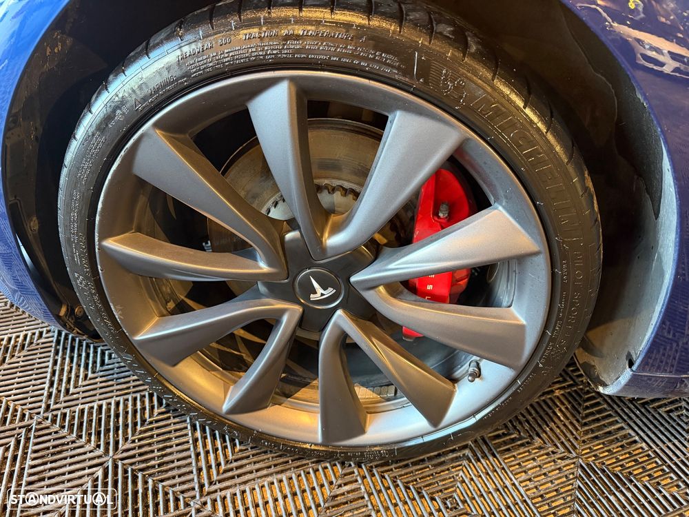 Tesla Model 3 Performance Dual Motor AWD - 11