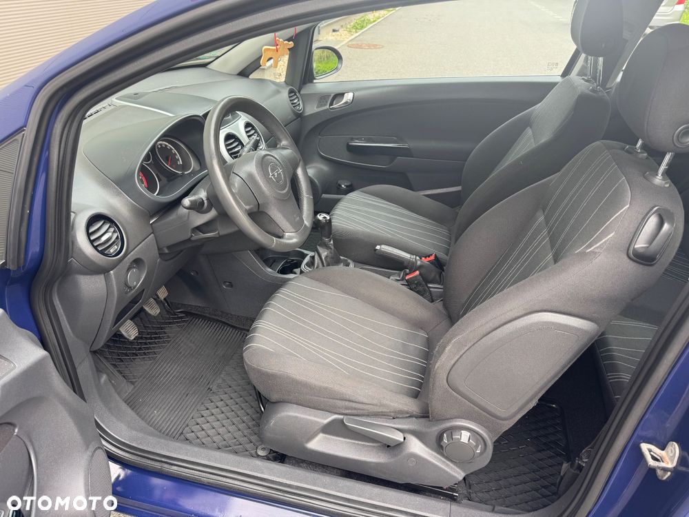 Opel Corsa - 18