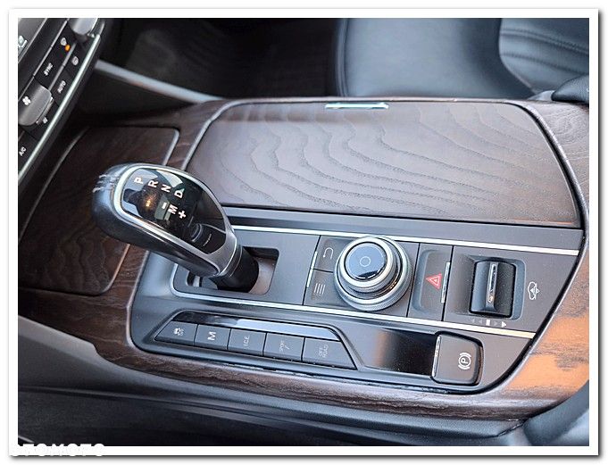 Maserati Levante Q4 Executive - 37