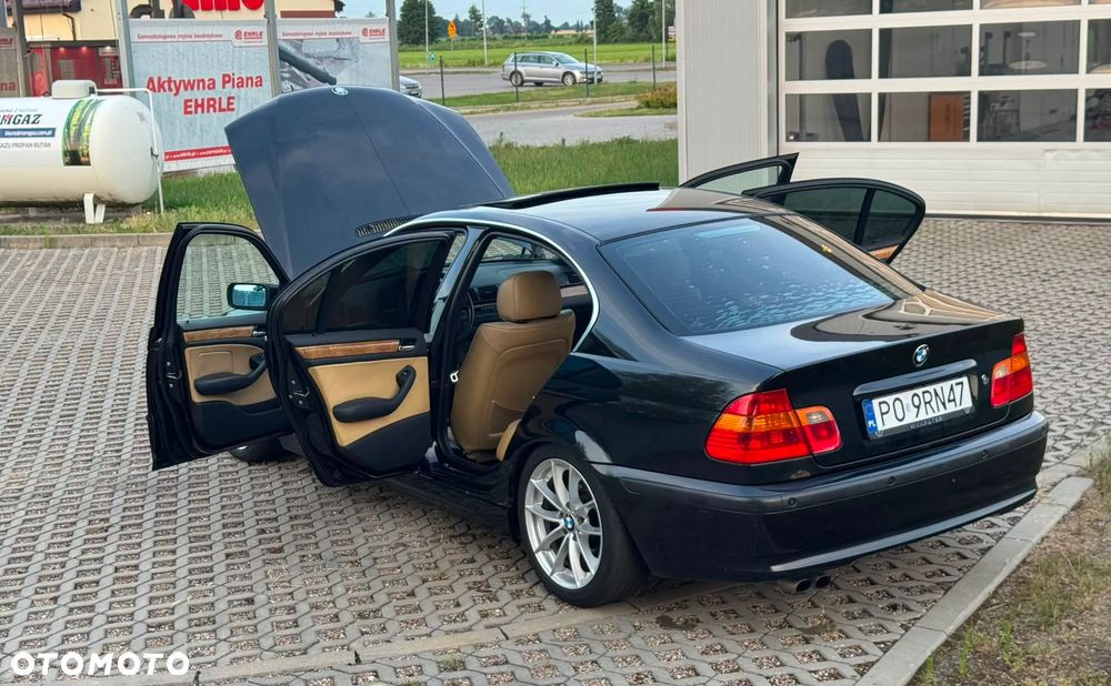 BMW Seria 3 325i - 11