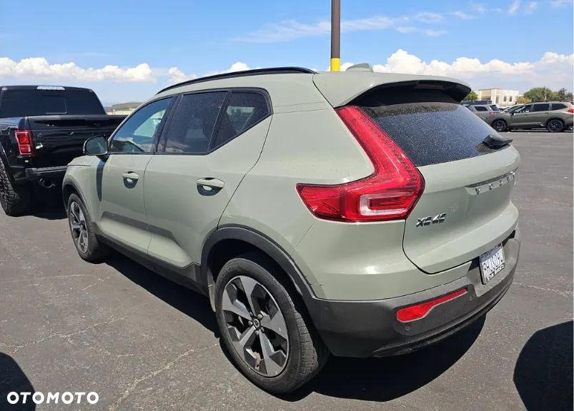 Volvo XC 40 B5 B AWD Ultimate Dark - 5