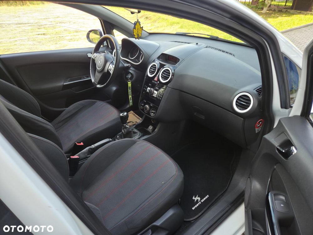 Opel Corsa 1.4 16V Sport - 14