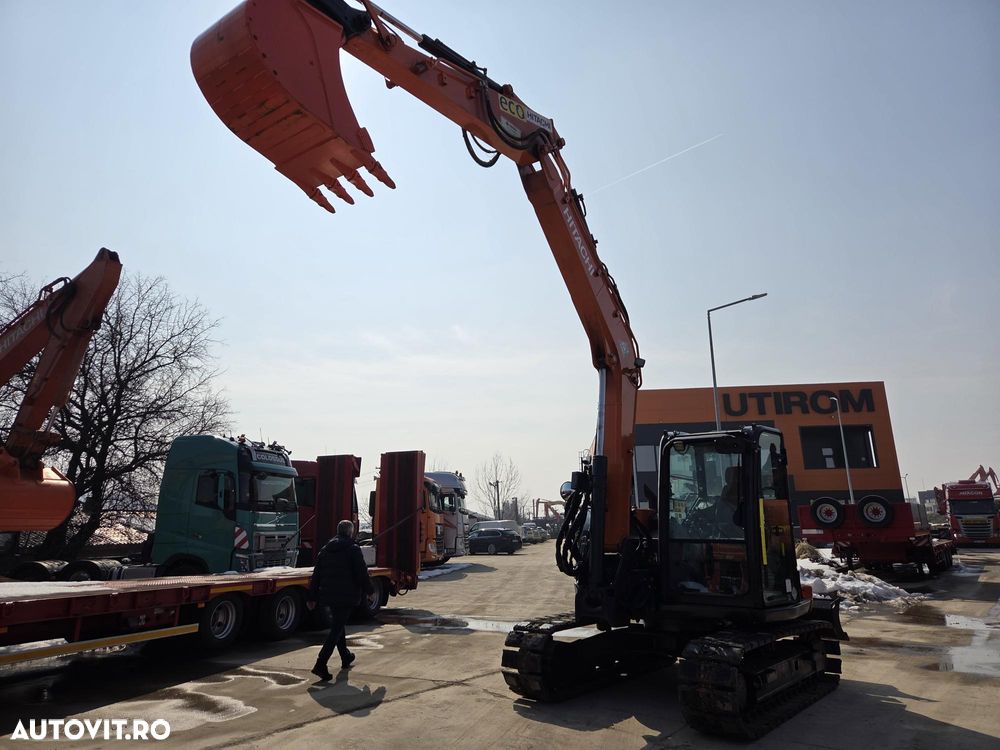 Hitachi ZX85, 2021, 4.054h, LAMA nivilare, CUPLA RAPIDA HIDRAULICA+2 CUPE EXCAVARE NOI+CUPA TALUZ NEINCILNABILA noua, senile pad cauciuc 80% ok, inst picon, Aer cond, camera spate, ridica 4t, revizia facuta, posibilitate leasing 4 ani-PROMOTIE 56.900 EUR+Tva - 19