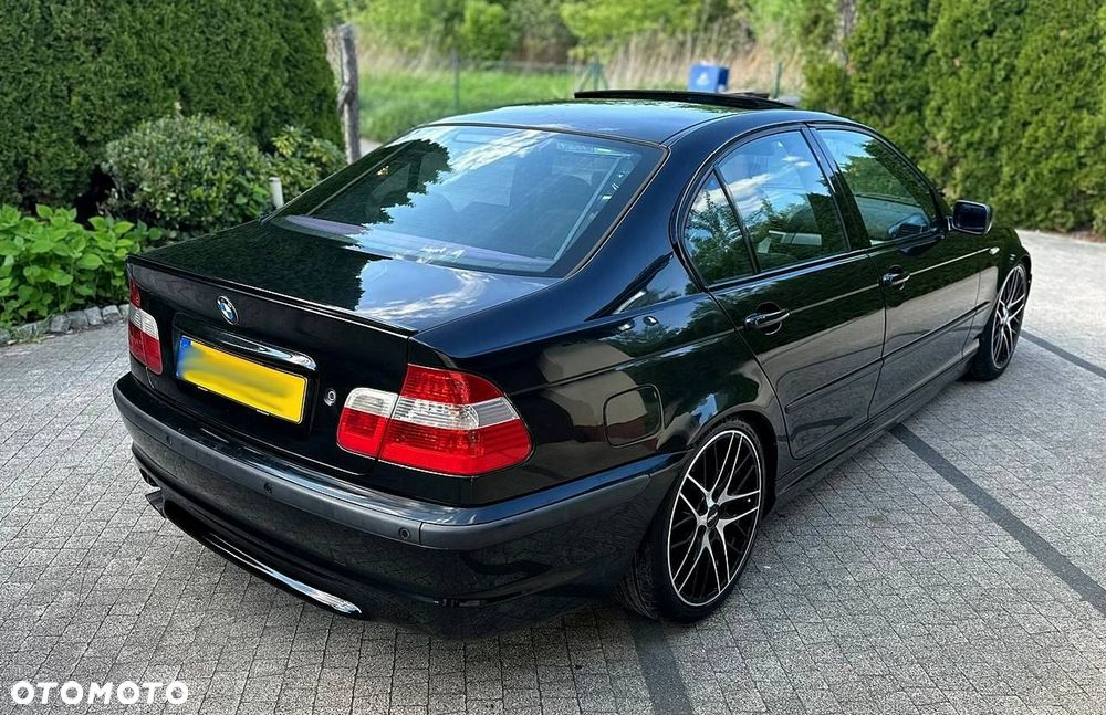 BMW Seria 3 325i Edition Sport - 17