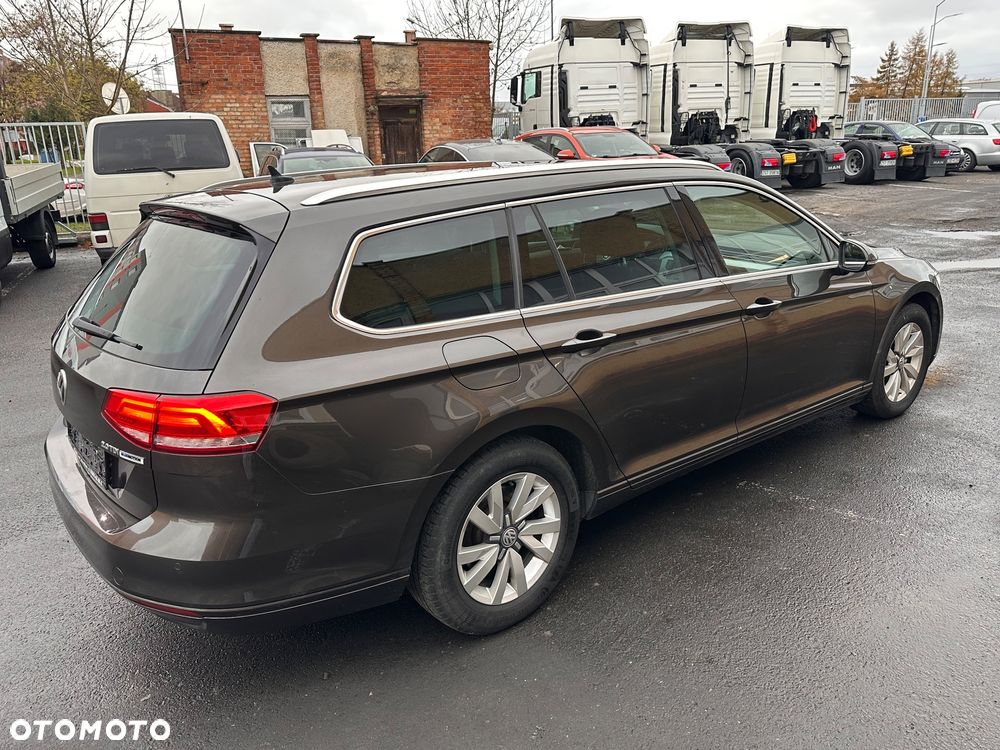 Volkswagen Passat 2.0 TDI DSG (BlueMotion Technology) Trendline - 19