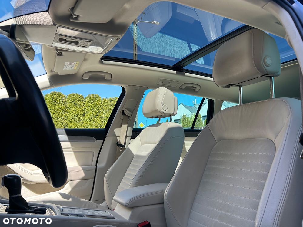 Volkswagen Passat - 26
