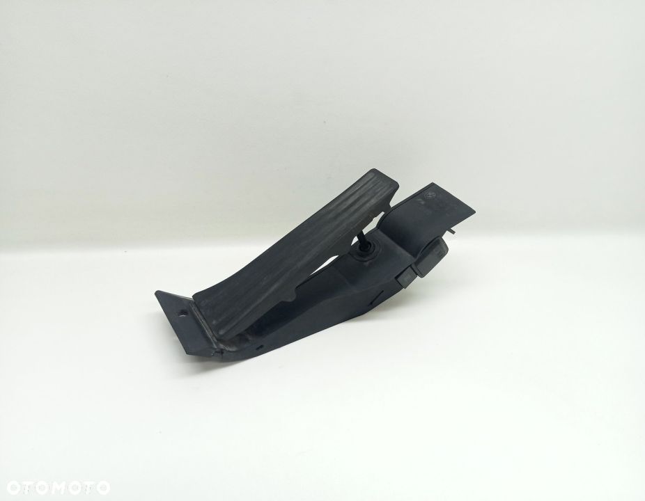 POTENCJOMETR GAZU BMW E87 2.0 D 6766931 - 1