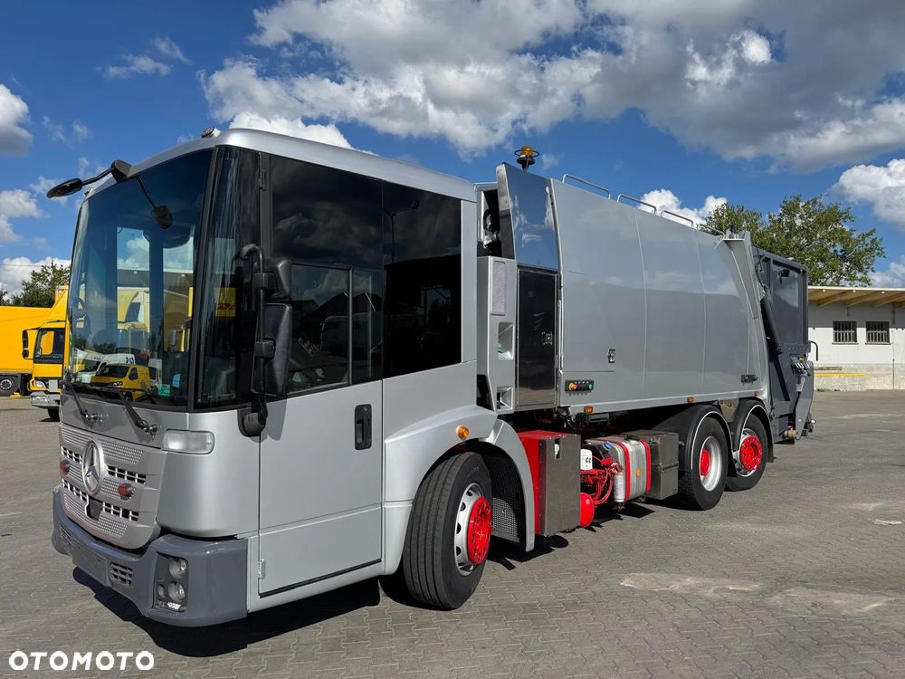 Mercedes-Benz Econic - 4