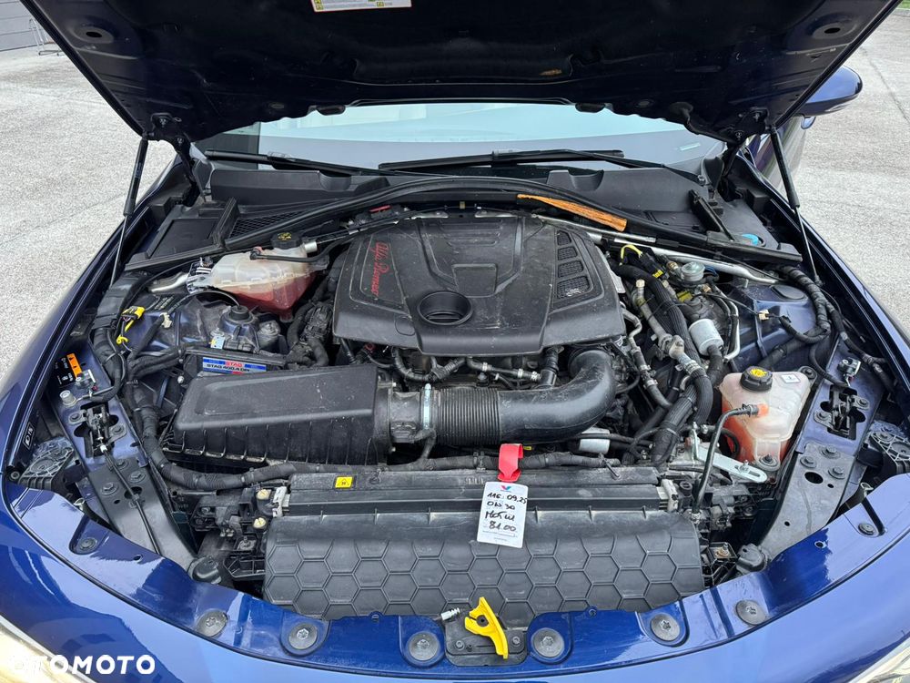 Alfa Romeo Giulia 2.0 Turbo 16V AT8-Q4 Veloce Ti - 19