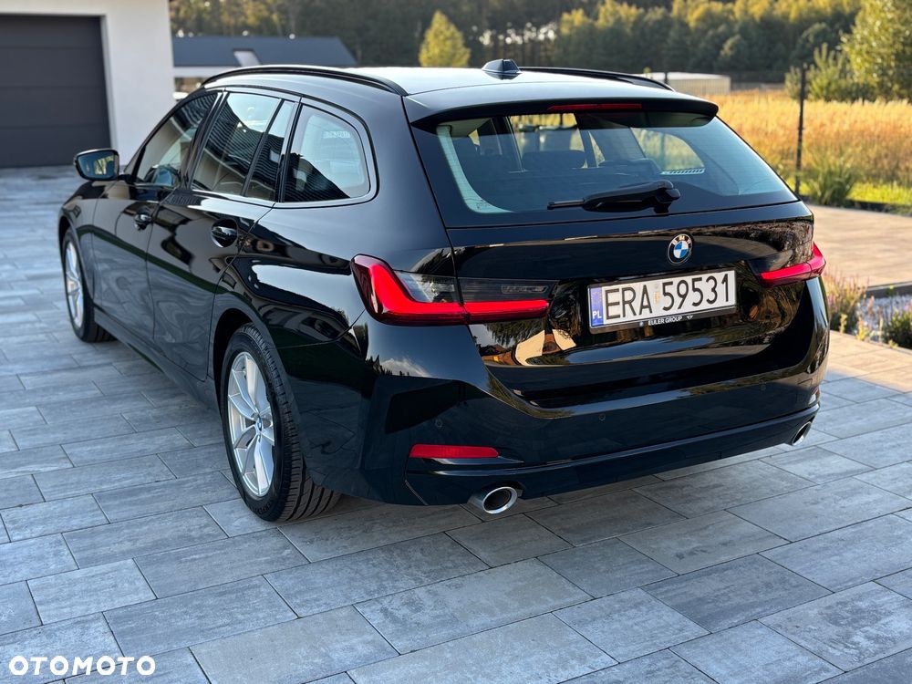 BMW Seria 3 318d Touring - 2