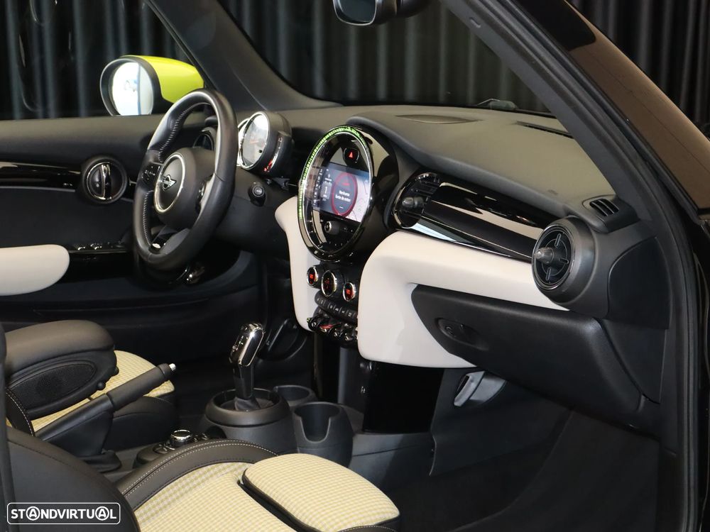 MINI Cabrio Cooper Aut. JCW - 22