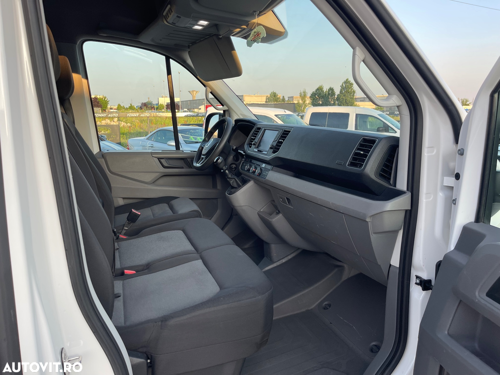 Volkswagen Crafter - 11