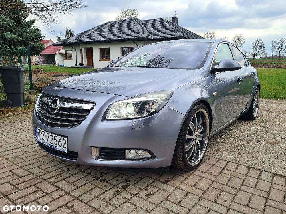 Opel Insignia - 1