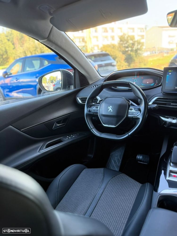 Peugeot 3008 - 21