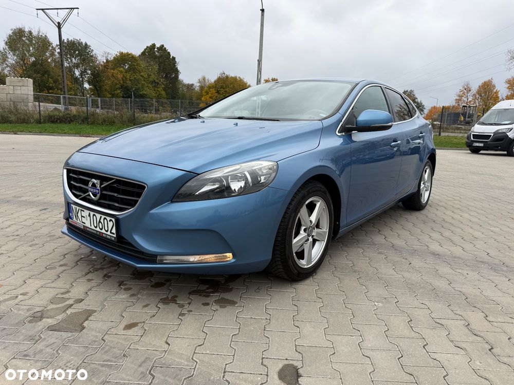 Volvo V40