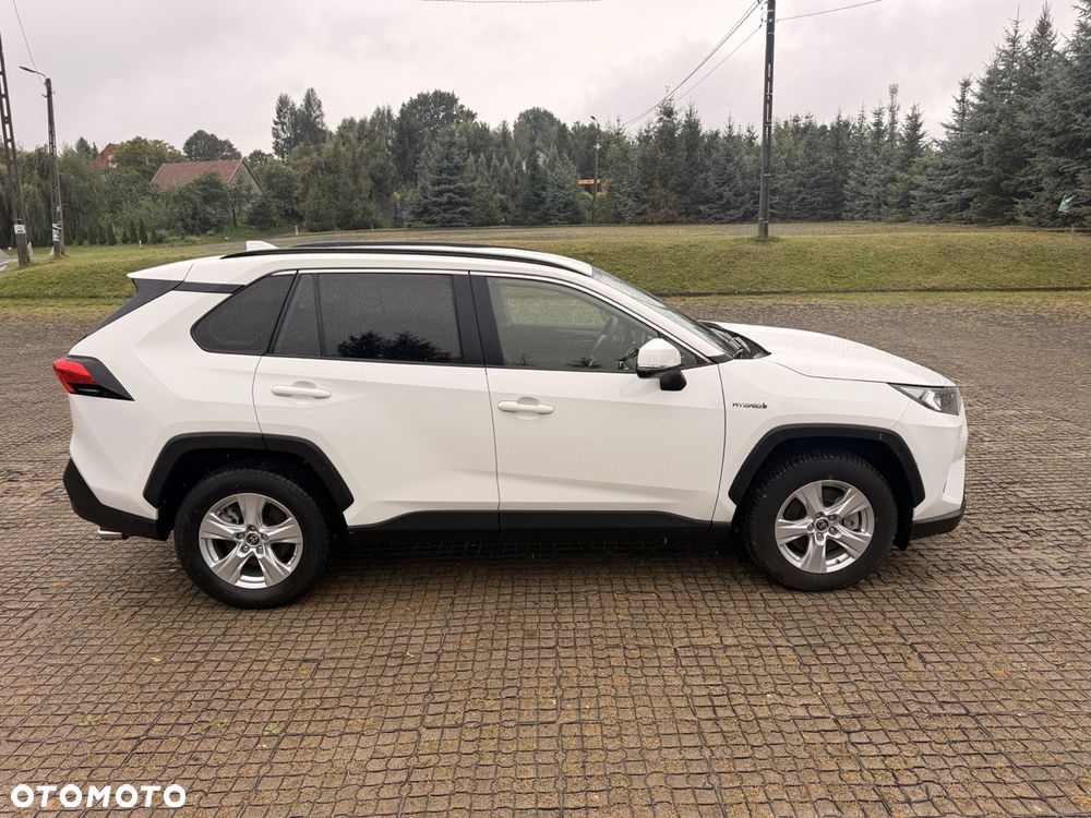 Toyota RAV4 - 5