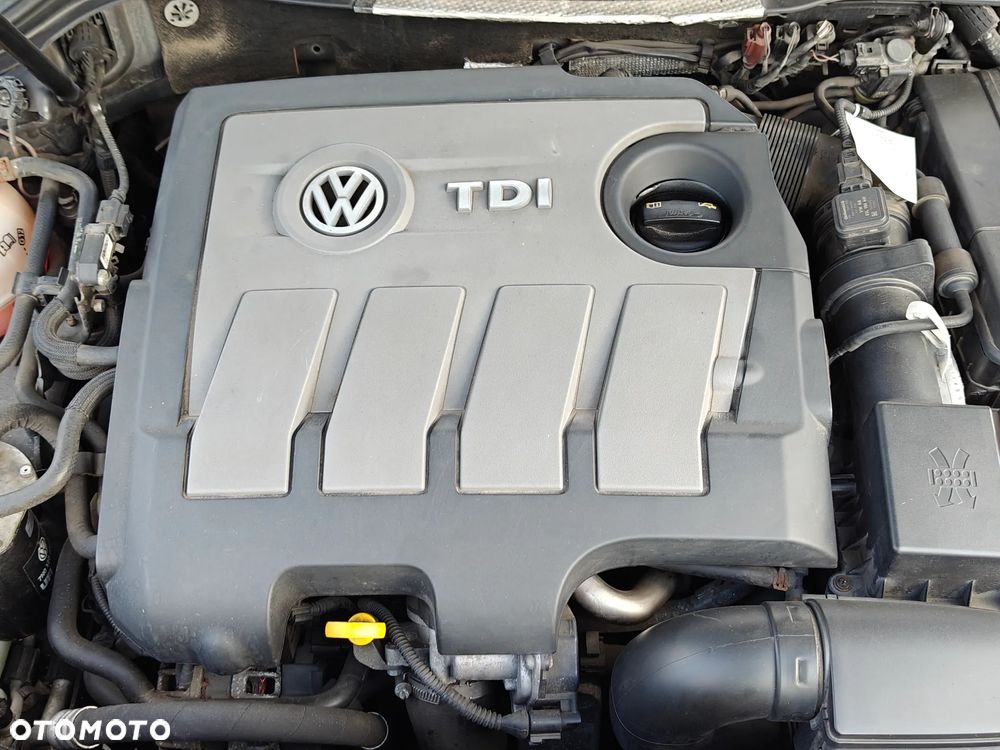 Volkswagen Passat 1.6 TDI Comfortline - 19