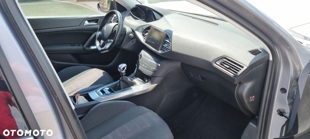 Peugeot 308 PureTech 110 Stop & Start Active - 8