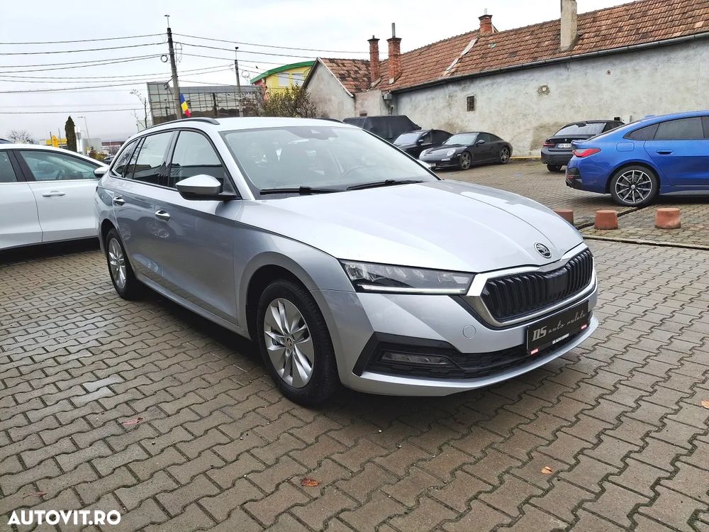 Skoda Octavia Combi 2.0 TDI DSG Ambition - 2