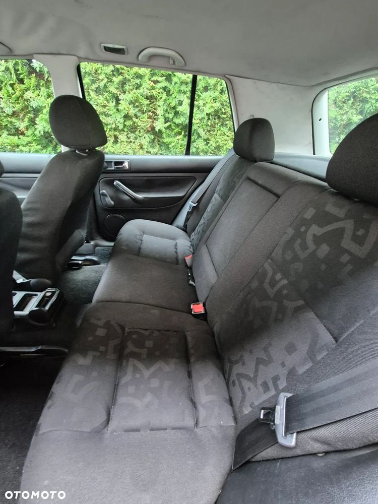 Volkswagen Golf 1.9 TDI - 11