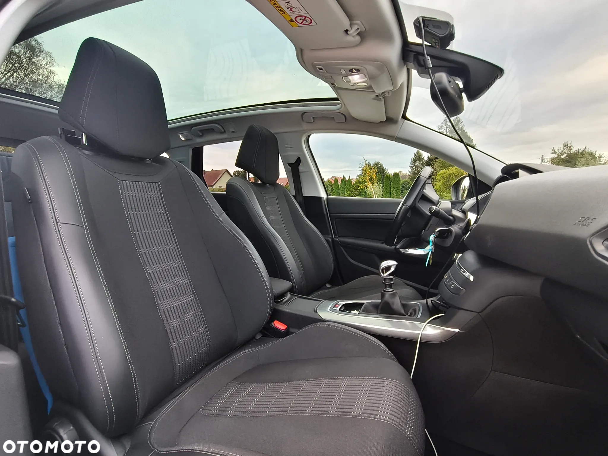Peugeot 308 SW 1.2 PureTech GPF Allure Pack S&S - 28