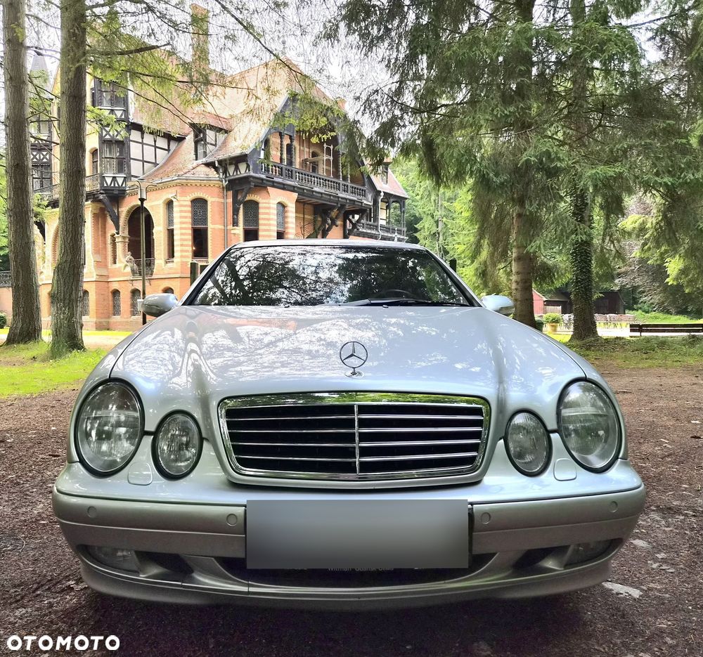 Mercedes-Benz CLK - 4
