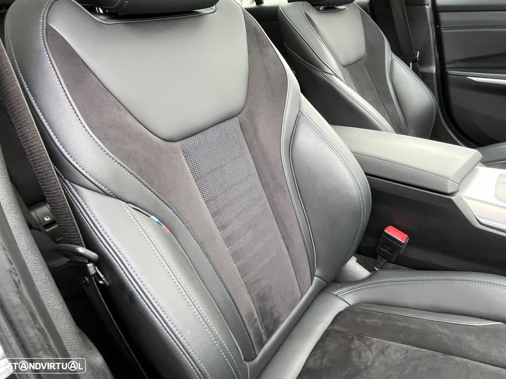 BMW 320 d Pack M Shadow Auto - 12