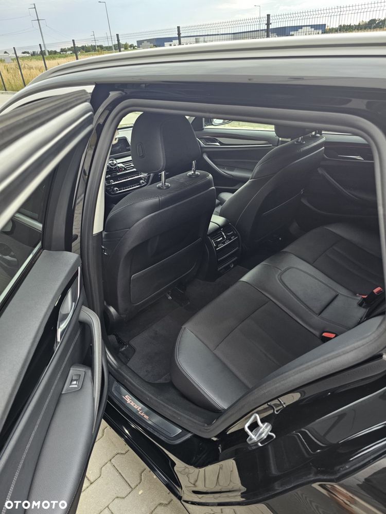 BMW Seria 5 520d xDrive Business Edition - 7