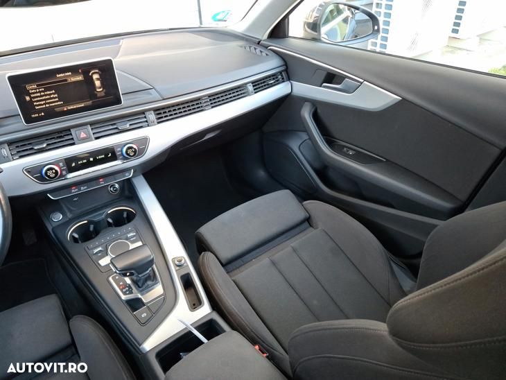 Audi A4 35 TFSI S tronic S line - 19