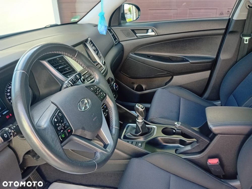 Hyundai Tucson 1.6 Turbo 2WD Style - 24