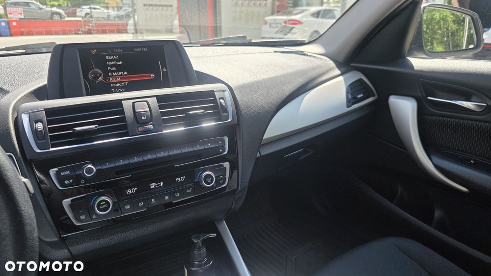 BMW Seria 1 118d Edition Metropolitan - 11