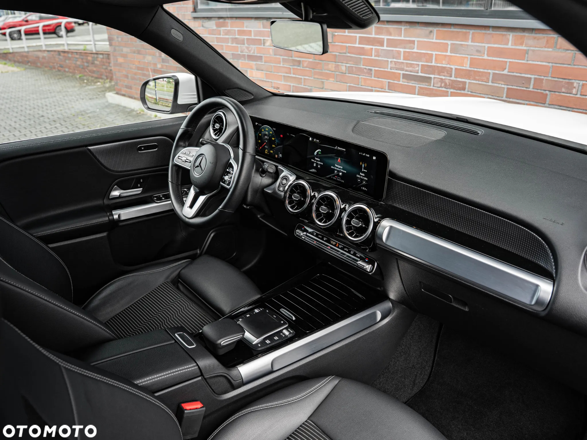 Mercedes-Benz GLB 200 d 8G-DCT Progressive Advanced - 24