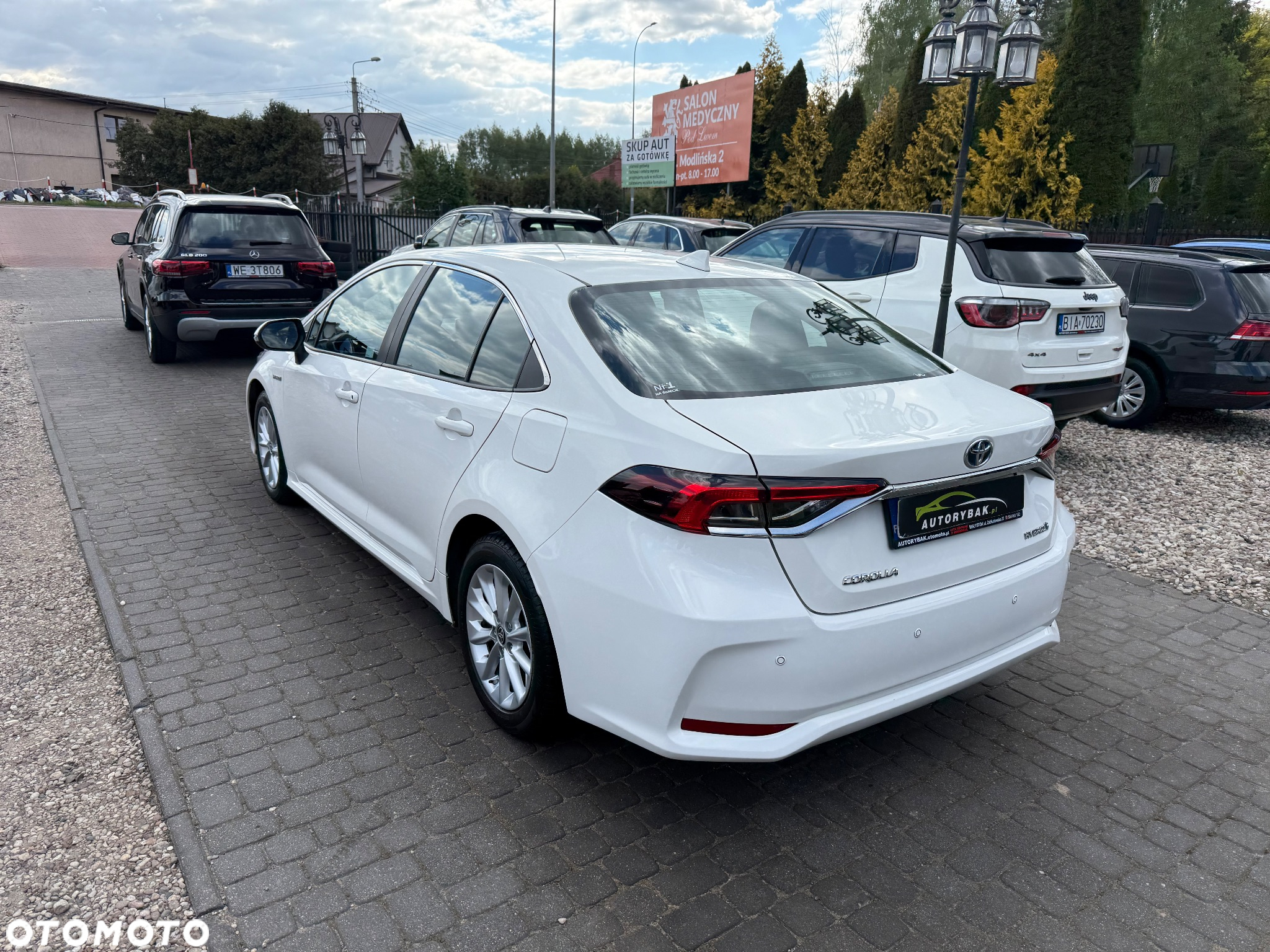 Toyota Corolla 1.8 Hybrid Comfort - 29