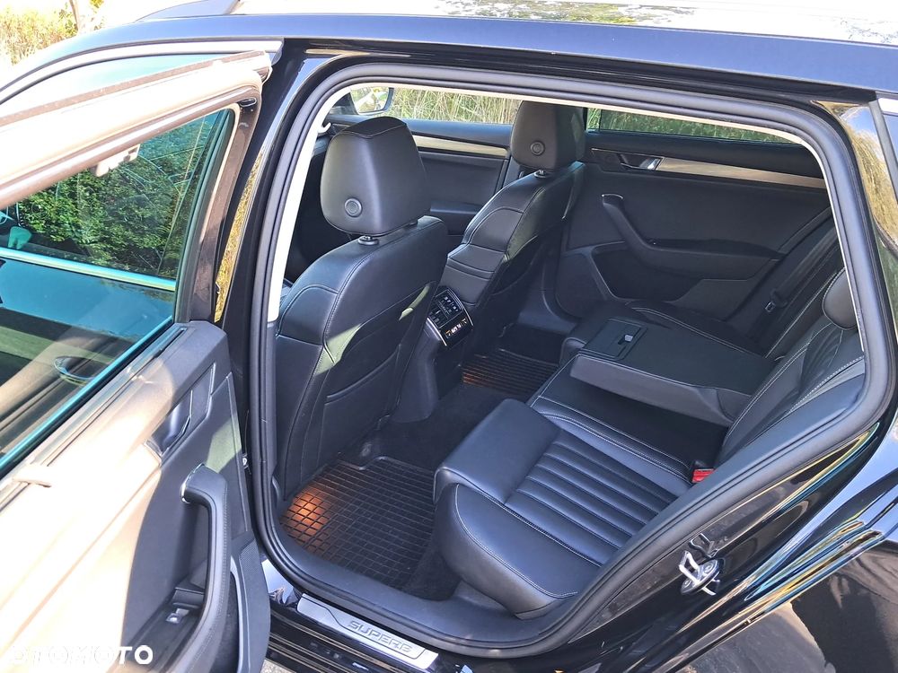 Skoda Superb 2.0 TDI SCR Ambition DSG - 26