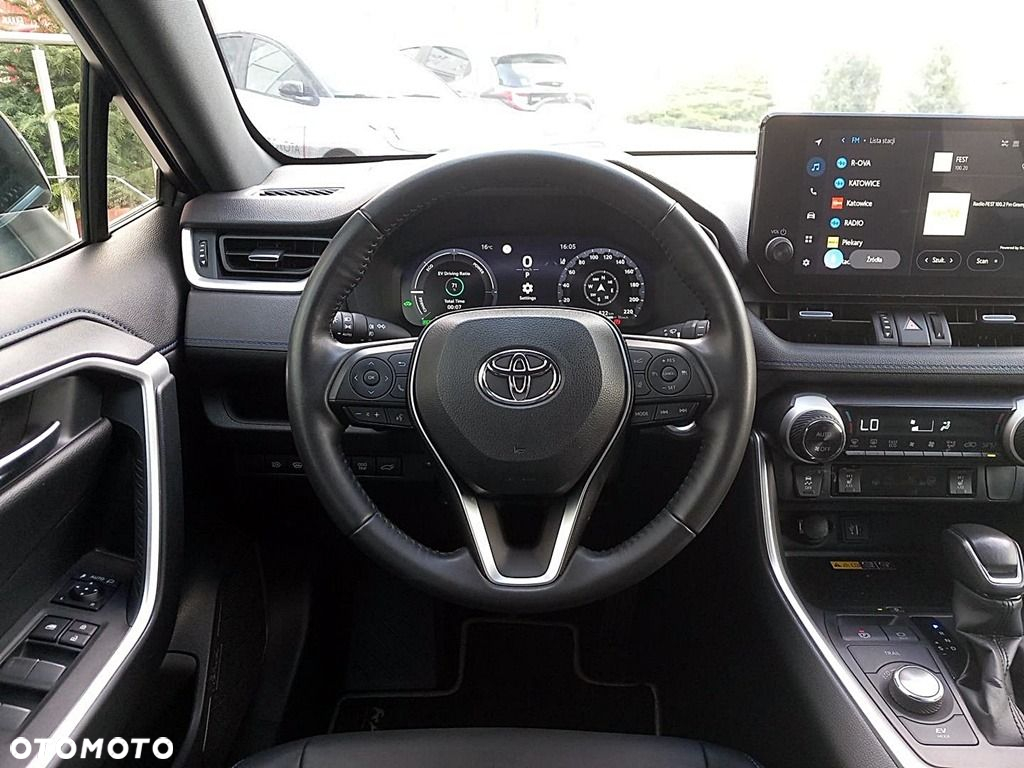 Toyota RAV4 - 13