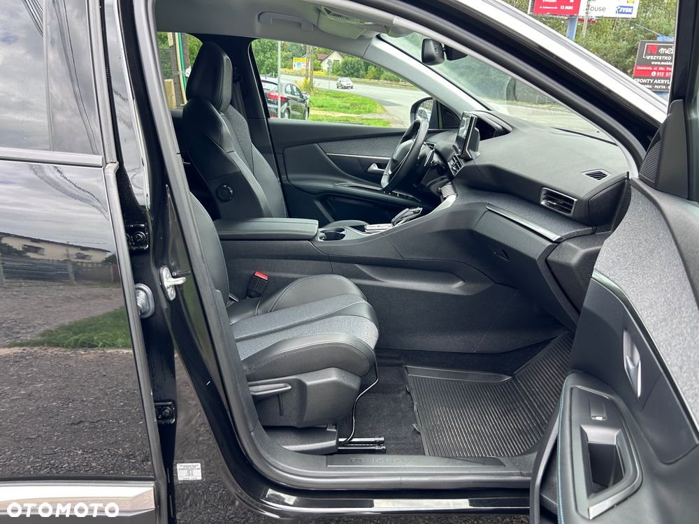 Peugeot 3008 1.2 PureTech Allure Pack S&S EAT8 - 18