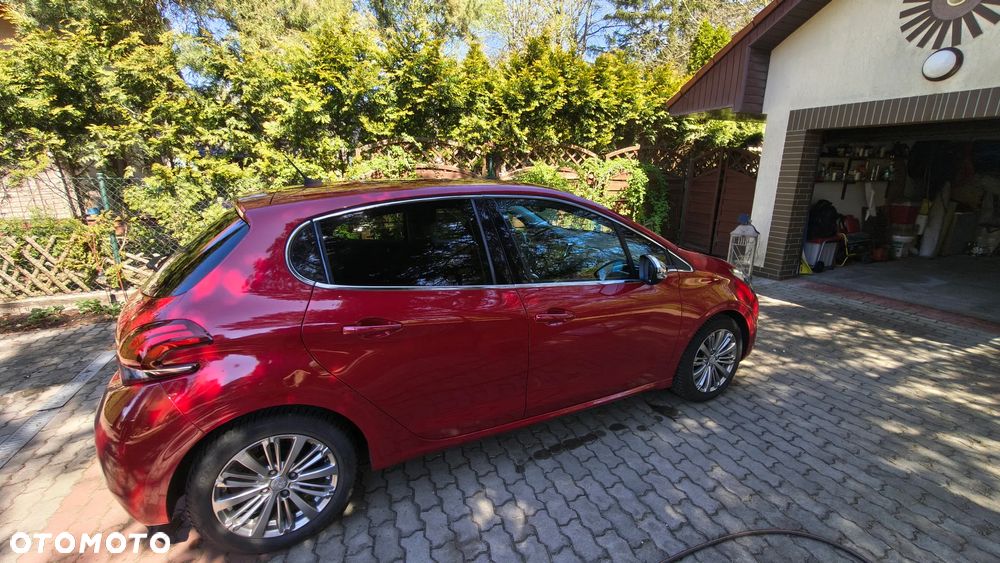 Peugeot 208 1.2 PureTech Allure - 10